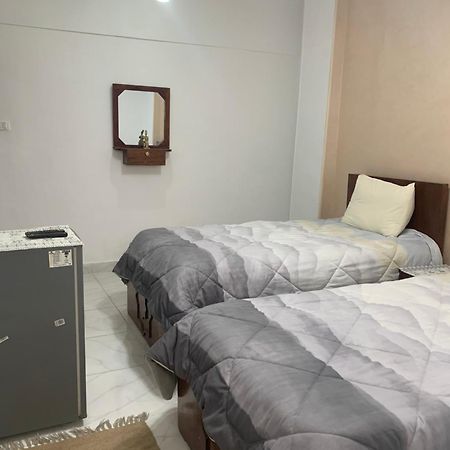 Pyramids Home Guest House Kafret el-Gabal Eksteriør bilde