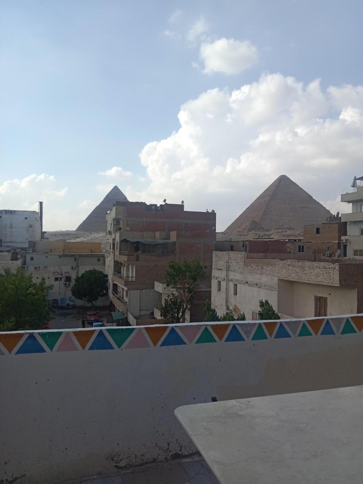 Pyramids Home Guest House Kafret el-Gabal Eksteriør bilde